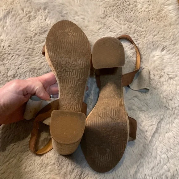 Yellowbox Amil Block Heeled‎ Sandals Cork Platform Size 8.5 Womens - Picture 9 of 11